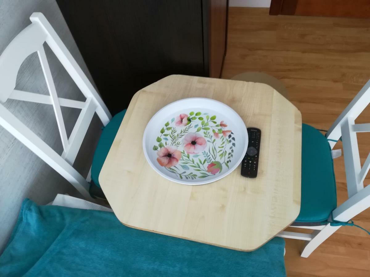 Pokoje Goscinne Jutrzenka スバジェボ エクステリア 写真